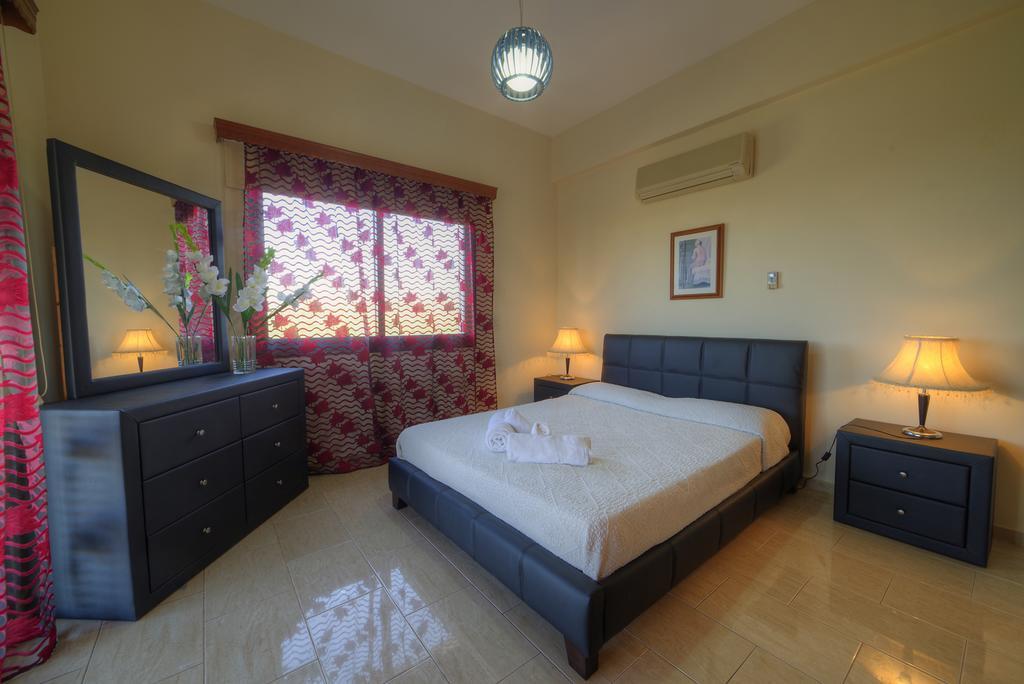 Villa Paradise Paphos Habitación foto